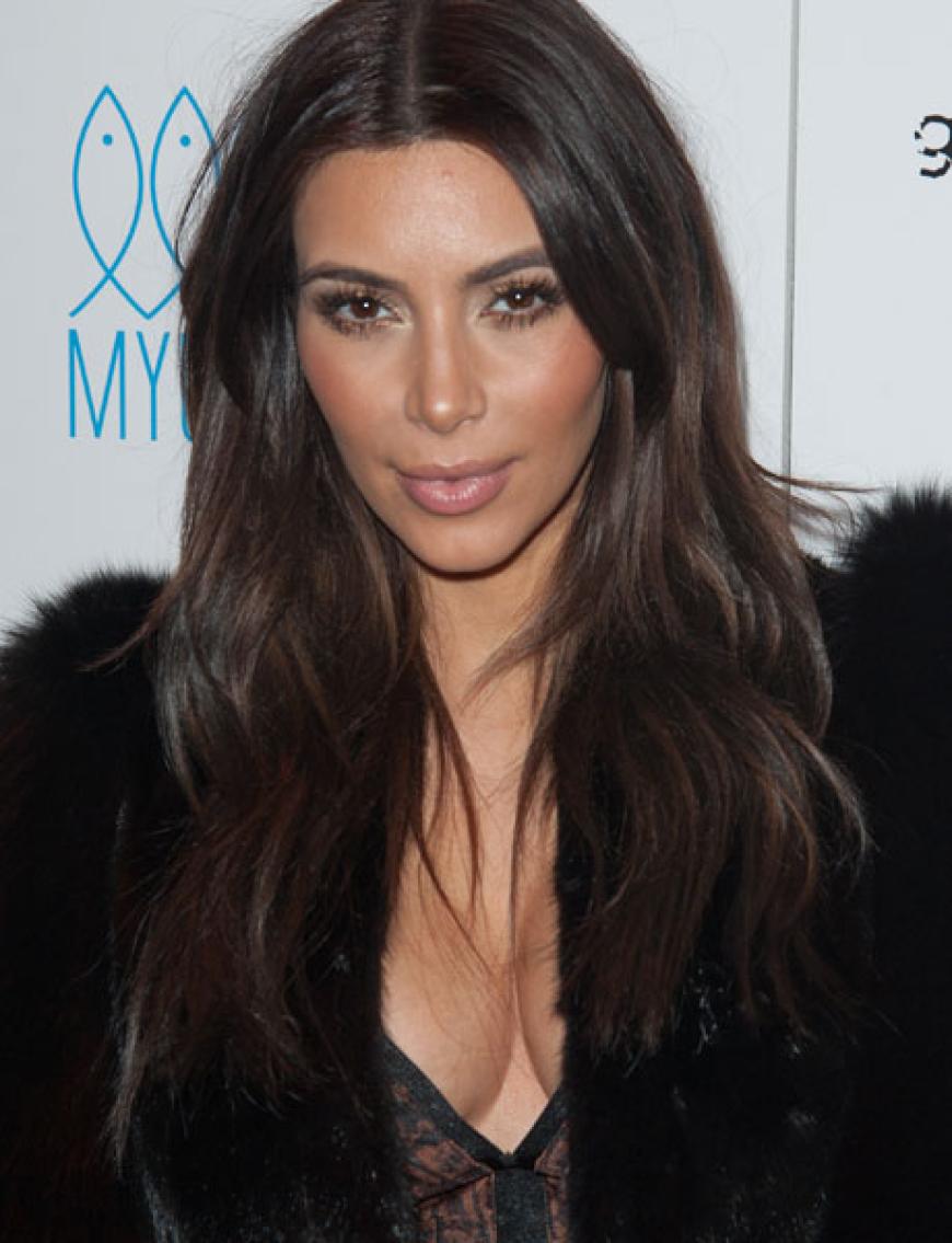 Kim Kardashian in sexy Spitzen-Top
