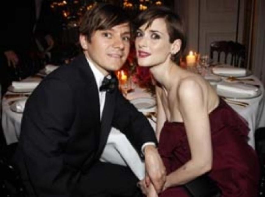 Erschreckend abgemagert: Schauspielerin Winona Ryder und Blake Sennett (Gitarrist der Band Rilo Kiley), die seit November ein Paar sind