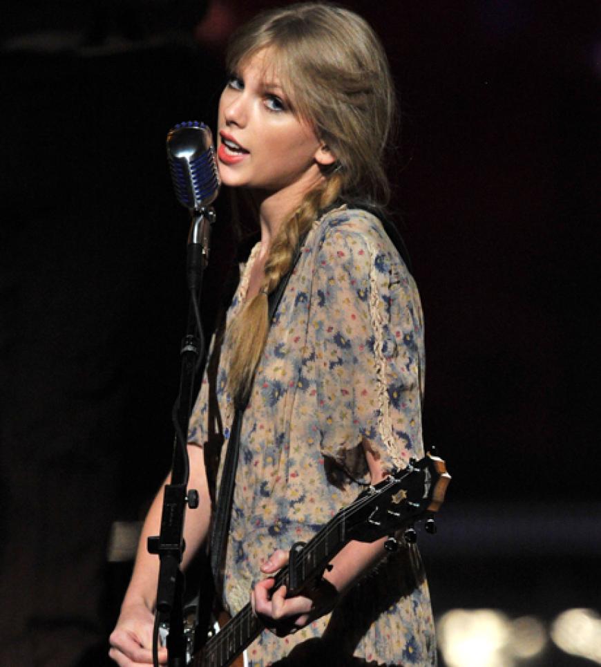 Blumenmädchen: Taylor Swift auf der Bühne
