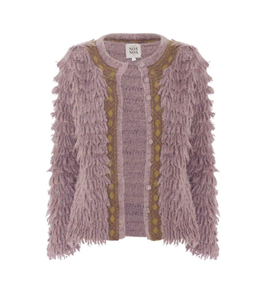4. Oktober 2012: Wenn es draußen kalt und dunkel ist, braucht das (Fashionista-) Herz etwas zum Wärmen. Wie wäre es denn da mit der coolen Zotteljacke von Noa Noa? Der Preis für das kuschelige Lieblingsteil beträgt ca. 180 Euro.