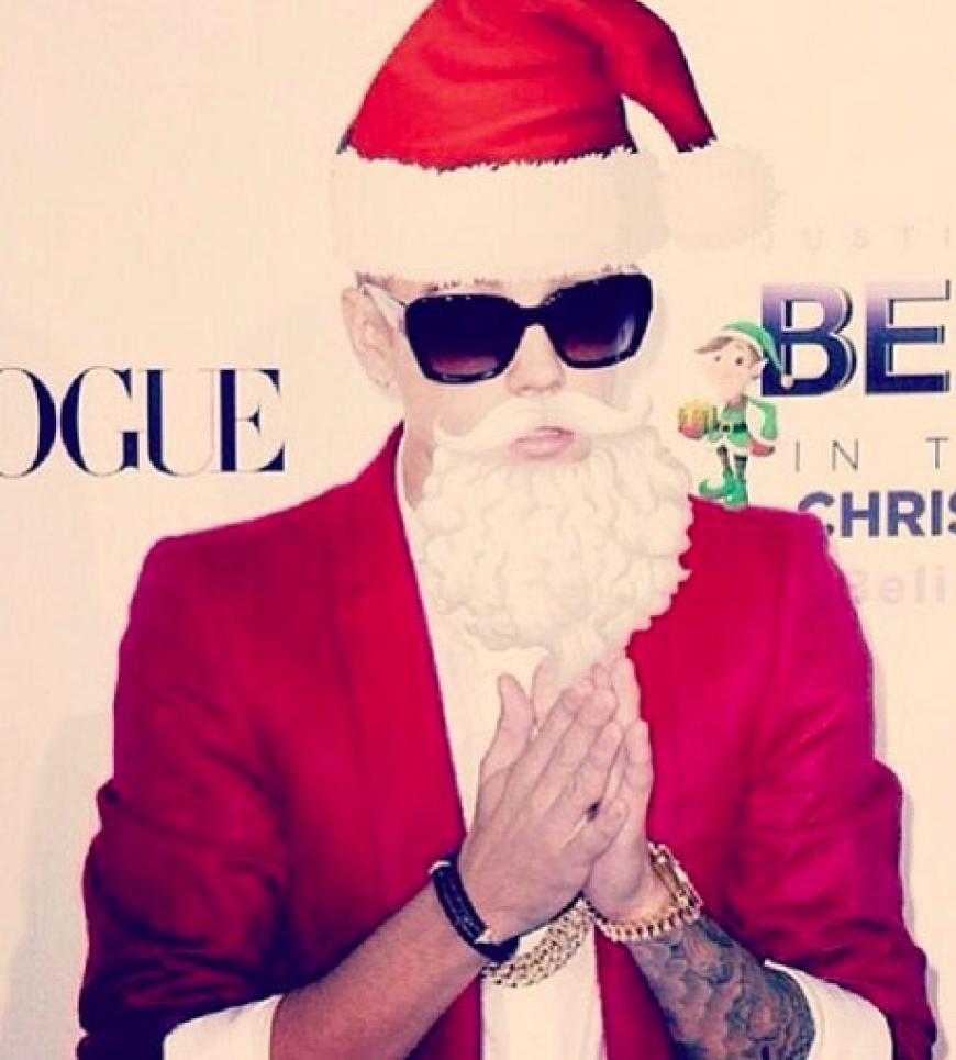 Justin Bieber verkleidet sich in diesem Jahr als Weihnachtsmann. Böser kleiner Biebz!