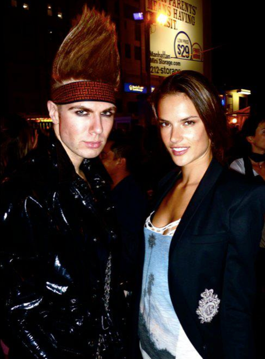 Topmodel Alessandra Ambrosio ist das letzte Mal, als wir tanzen waren, der Absatz ihrer Louboutins abgebrochen. Das hielt uns aber nicht vom Dance´floor fernâ...