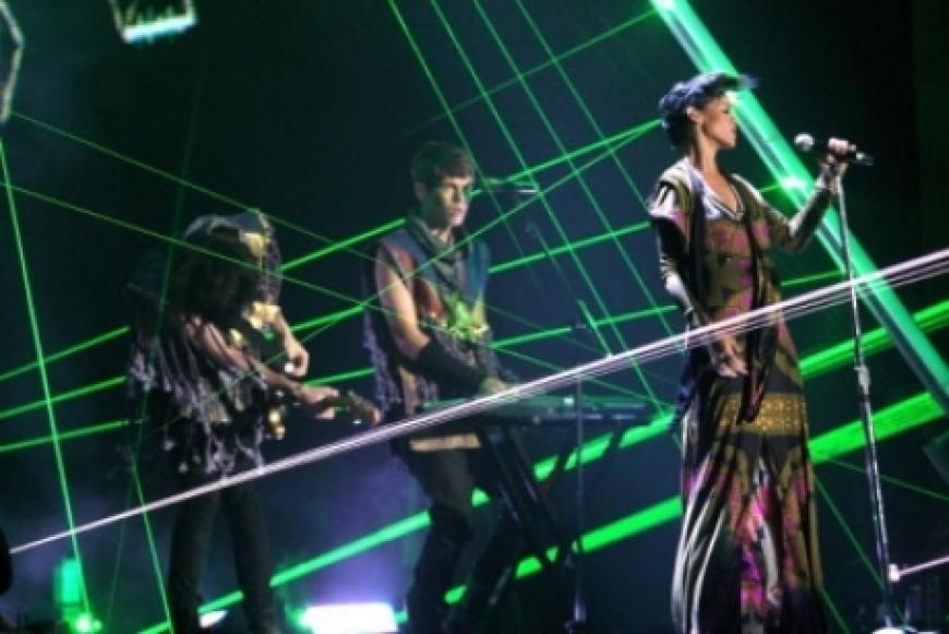 Rihanna performte ihren Hit