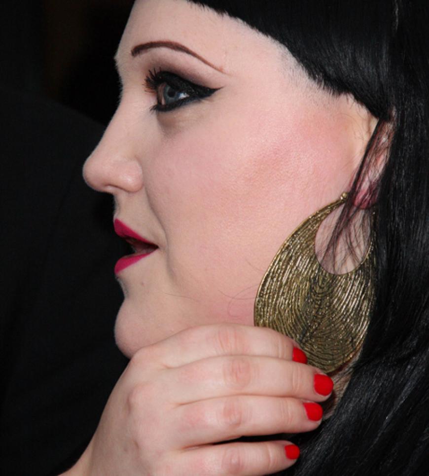 Beth Ditto hatte wir immer ein schrilles Make-up