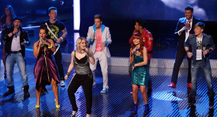 Die Top 9 performte zusammen