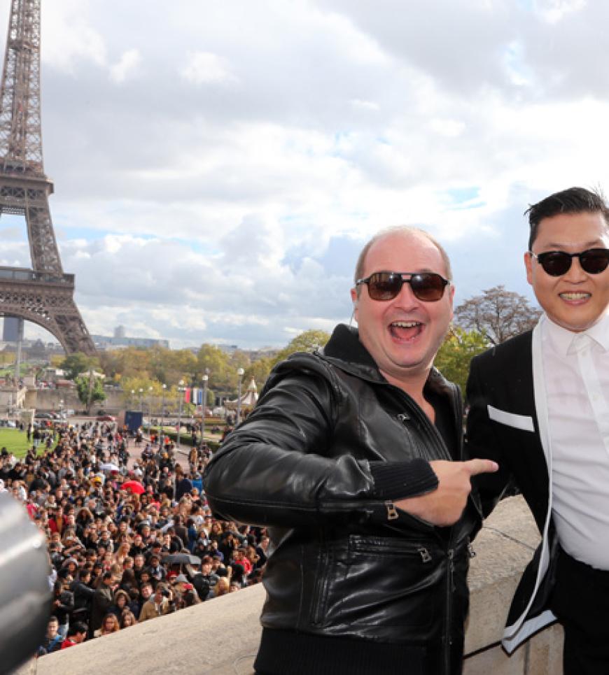 Psy in Paris: Über 20.000 Fans tanzten mit ihm seinen