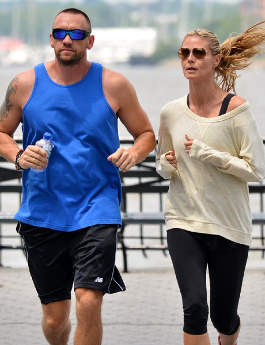 Das Paar joggte lässig durch New York.