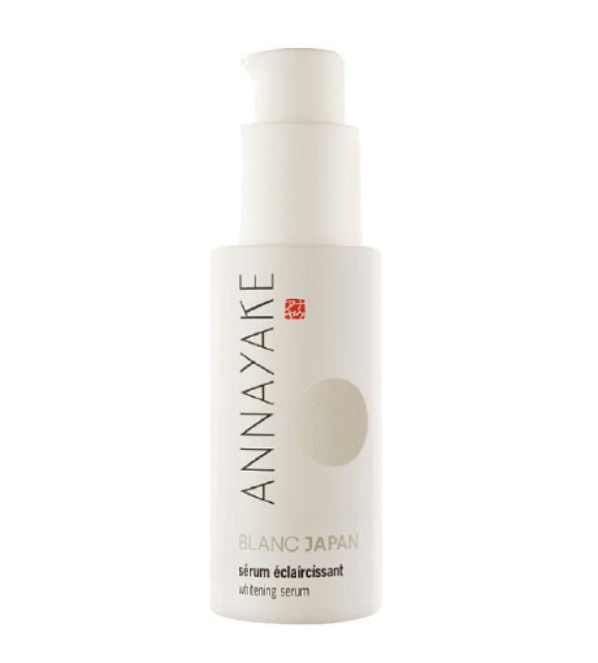 Anti-Spot-Pflege: Blanc Japan - Sérum Éclaircissant von Annayake, 30 ml ca. 145 Euro