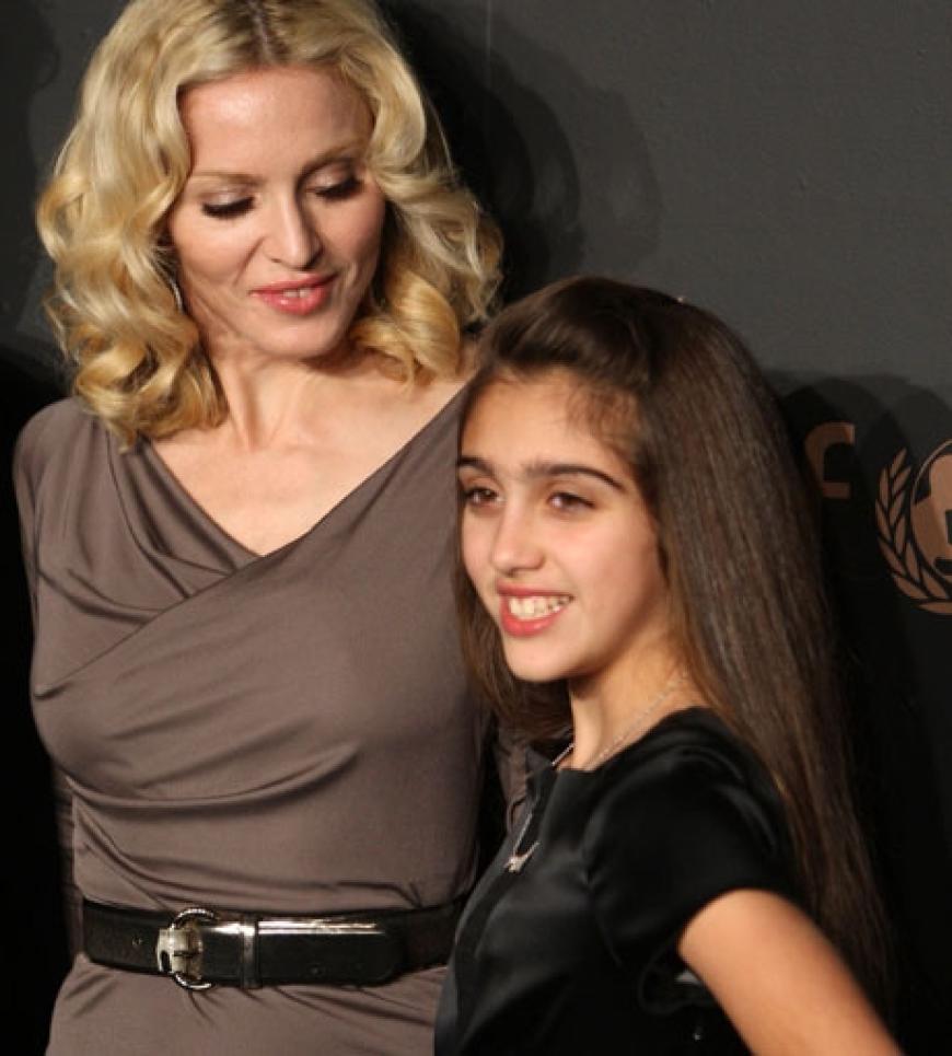 Madonna und Tochter Lourdes