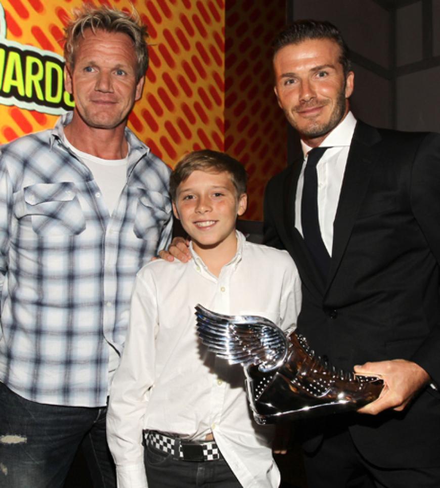 Brooklyn mit Papa David Beckham und dessen besten Freund und Star-Koch Gordon Ramsay