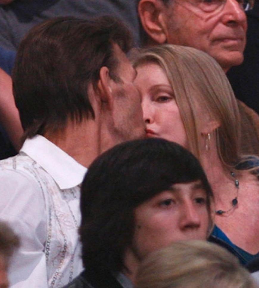 Zum Schluss zog sich Swayze mit ihr gänzlich zurück. Das Paar verbrachte die letzten gemeinsamen Monate zusammen auf einer Ranch in der Nähe von Los Angeles