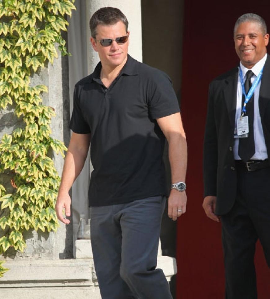 Matt Damon spaziert durch die italienische Wasserstadt. Er stellt in Venedig seinen neuen Film