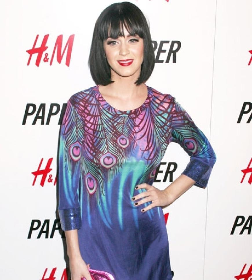 Katy Perry durfte das Pfauenkleid von Matthew Williamson schon vor zwei Wochen auf einer Party in New York tragen