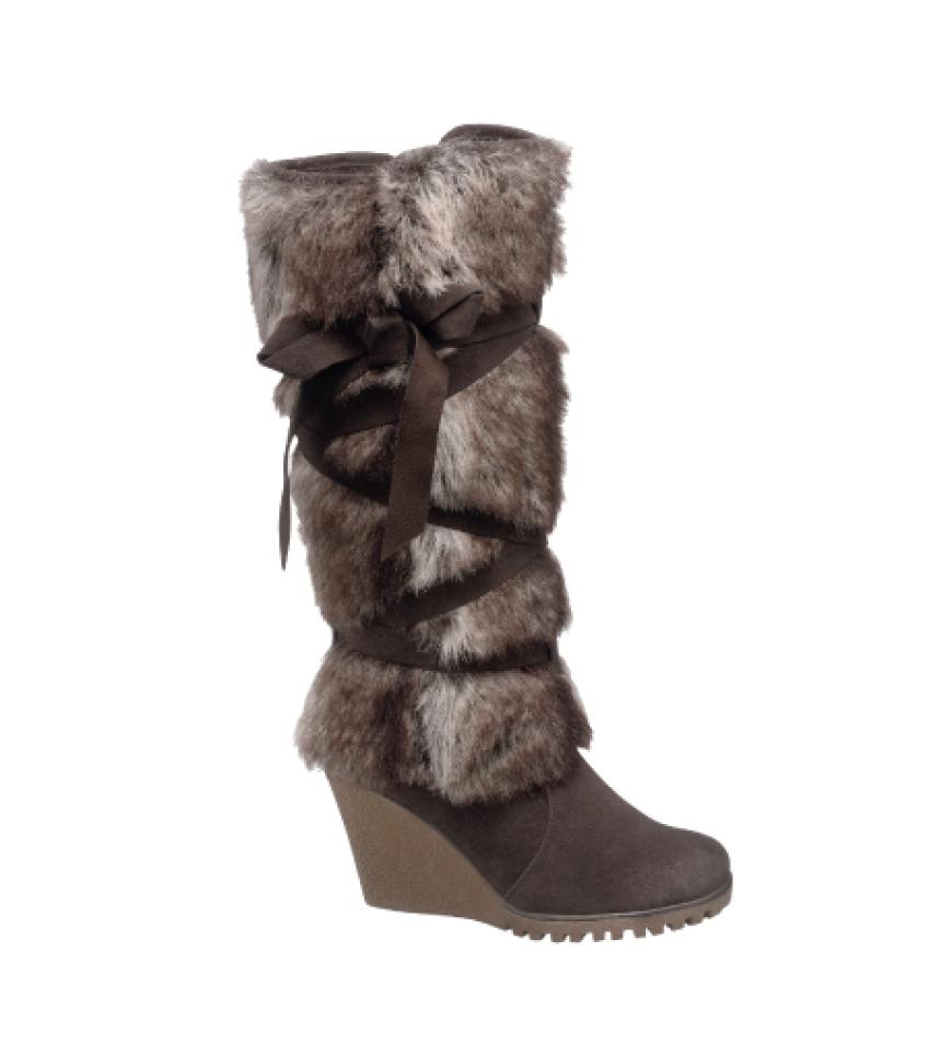 Dank dieser ultra-coolen Stiefel und Boots bleiben unsere Füße warm und trocken! Mit Schnürung von Deichmann, ca. 35 Euro