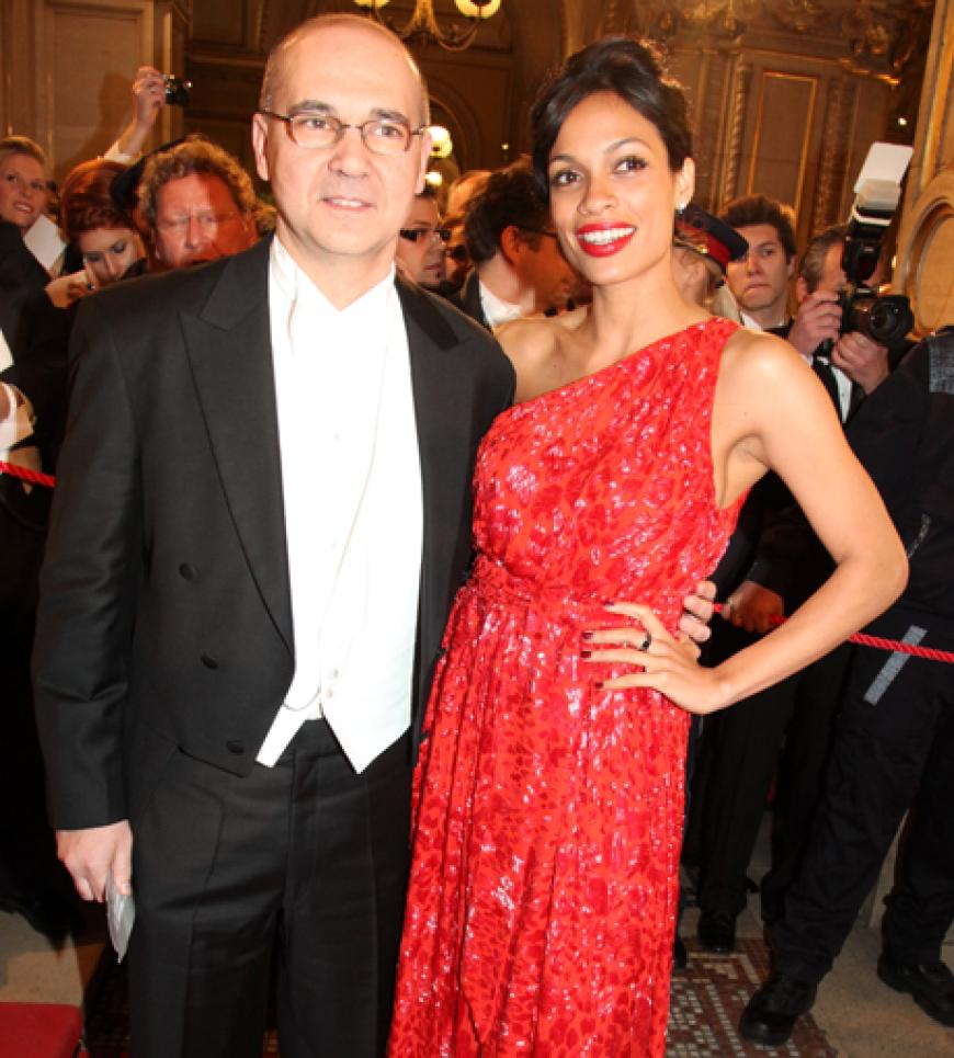 Oliver Prock mit Hollywood-Star Rosario Dawson