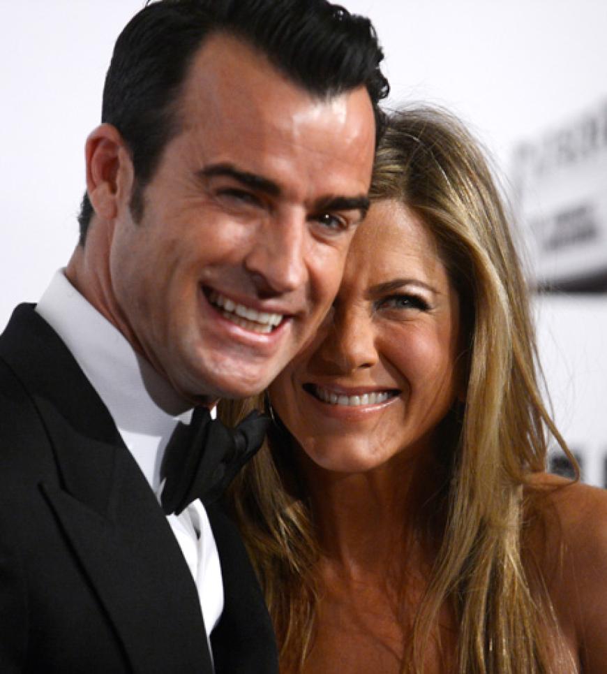 Happy End? Jennifer Aniston scheint in Schauspielkollegen Justin Theroux den Richtigen gefunden zu haben. 2012 gab das Paar seine Verlobung bekannt
