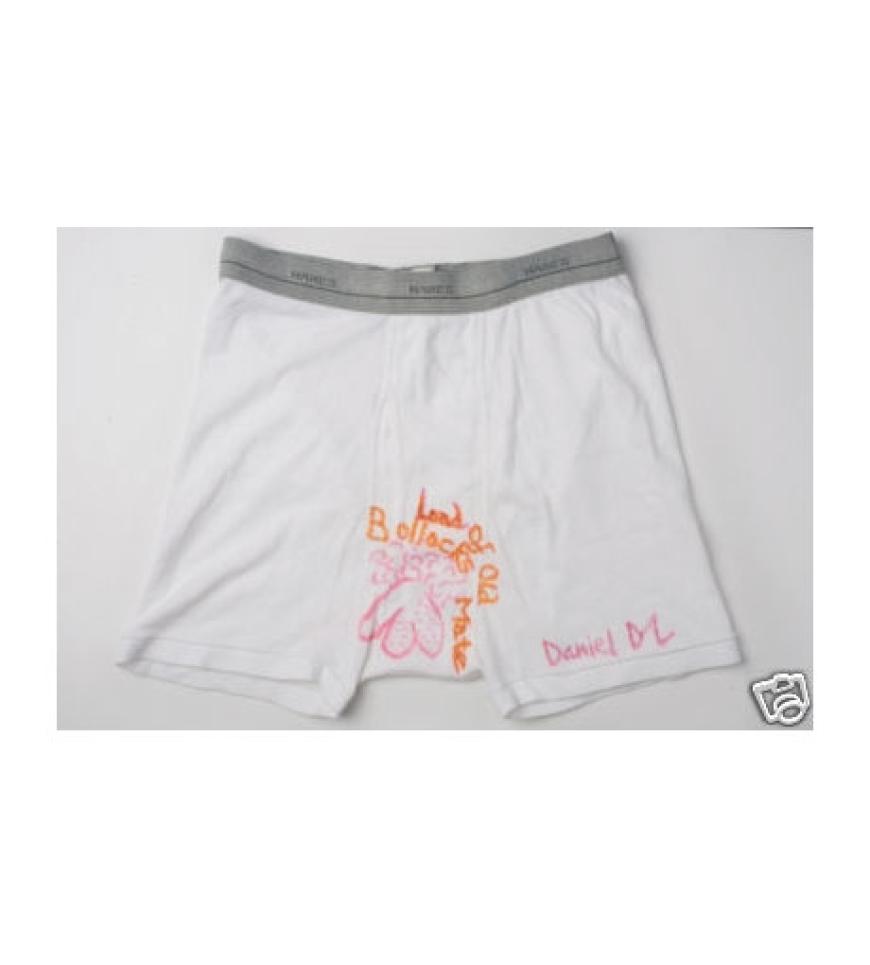 Die ganzen Promi-Unterhosen-Auktionen finden Sie auf der britischen Ebay-Homepage