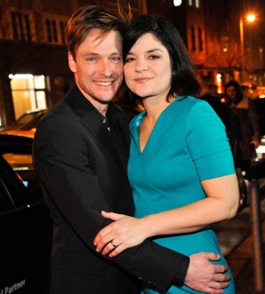 Anlässlich der Berlinale feierte Hugo Boss eine große Party. Auch die schwangere Jasmin Tabatabai kam mit ihrem Mann Andreas Pietschmann