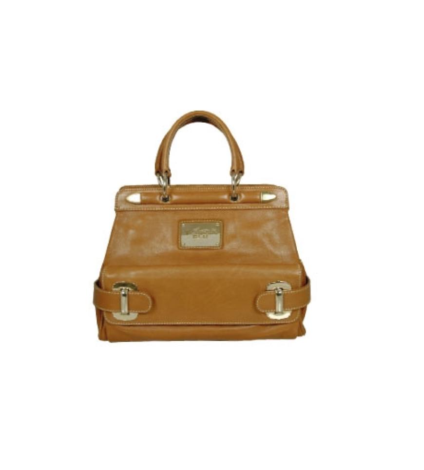 Veredelt: Mit Gold-Details von Tosca Blu, ca. 300 Euro