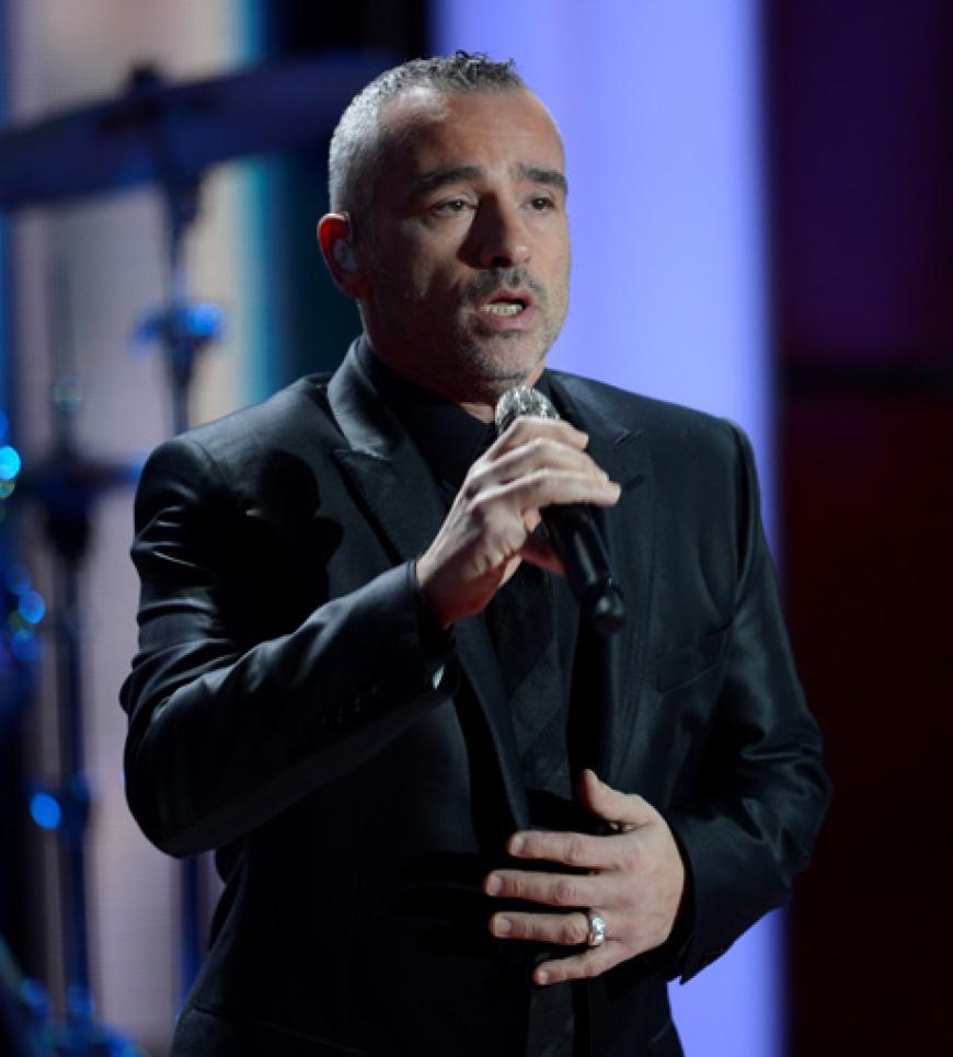 Sänger Eros Ramazzotti gab eine seiner Balladen zum Besten