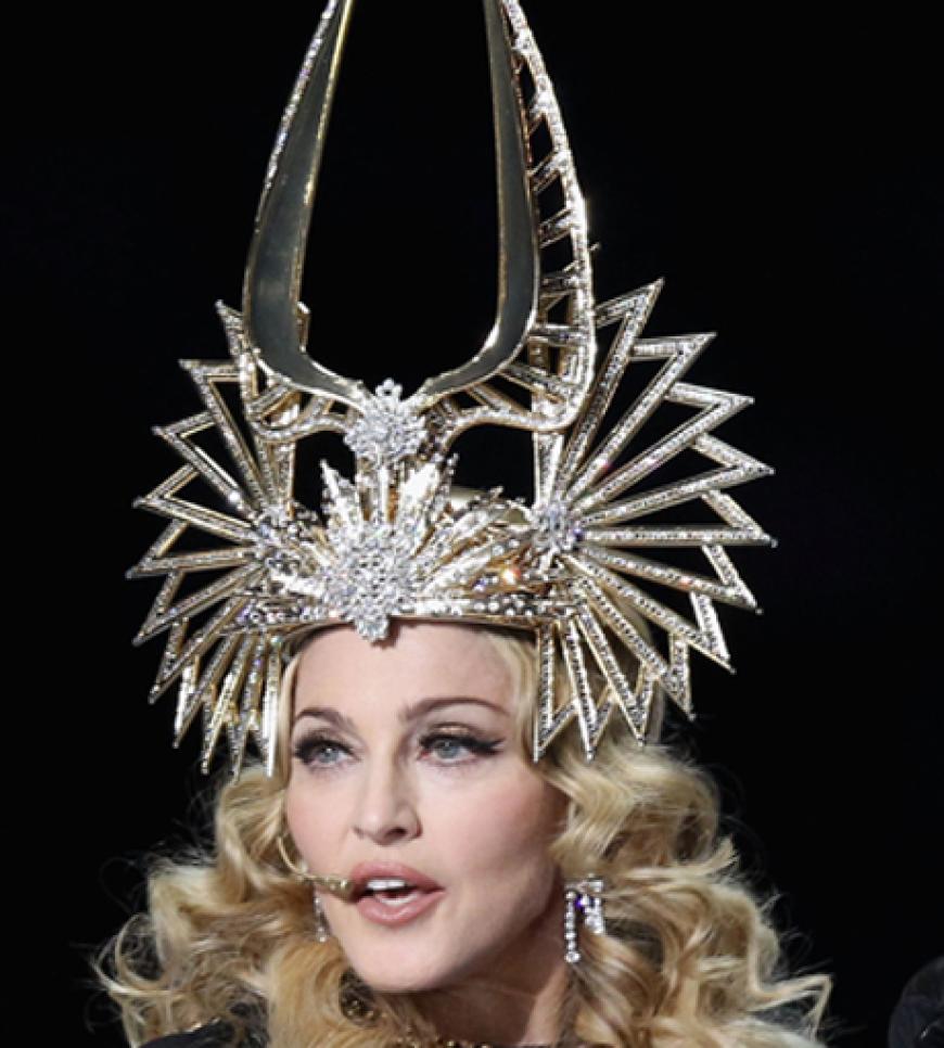 Madonna zog nicht nur wegen der Krone alle Blicke auf sich