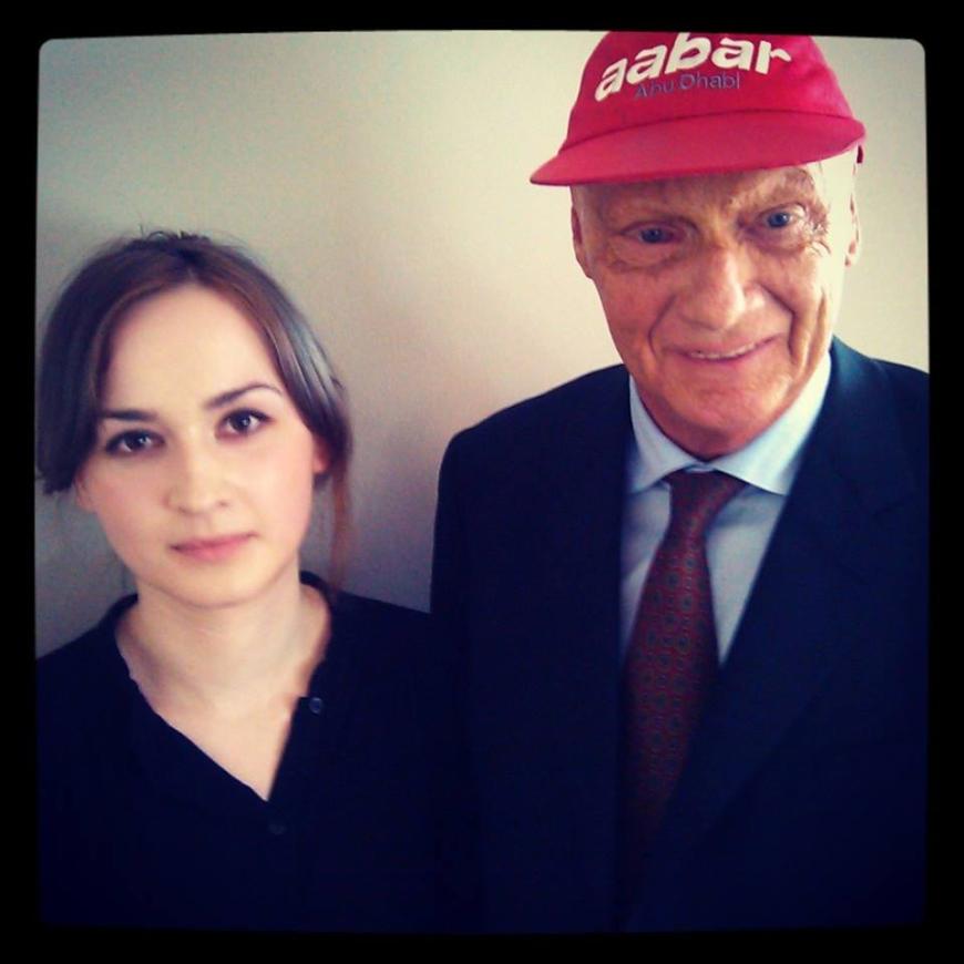 OK! Online-Mitarbeiterin Sladjana traf in Köln die charmante Formel1-Legende Niki Lauda. Im Interview sickerte sein schräger Humor gut durch: