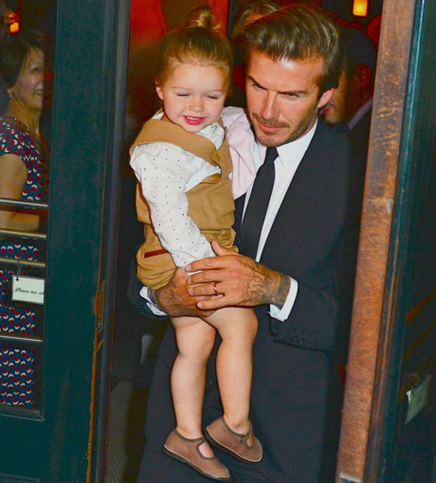 Der jüngste Beckham-Spross ist ein Leben mit den Fotografen von klein auf an gewohnt
