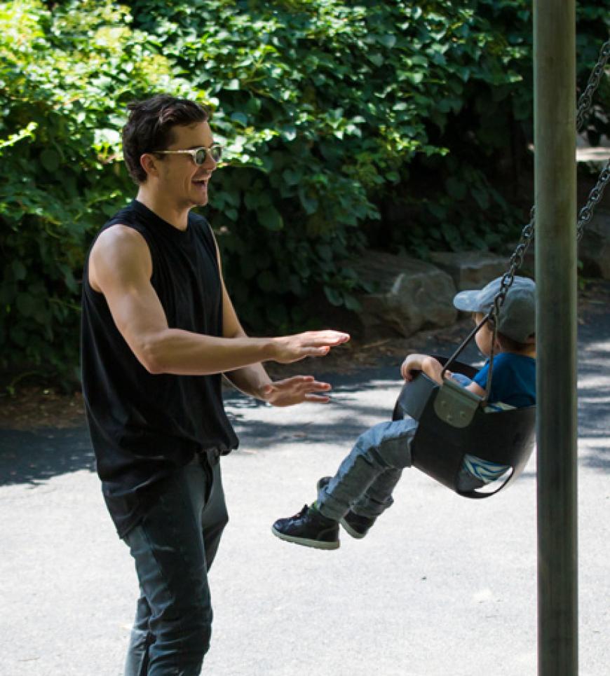 Daddy Cool: Orlando Bloom mit seinem Sohn Flynn im New Yorker Central Park