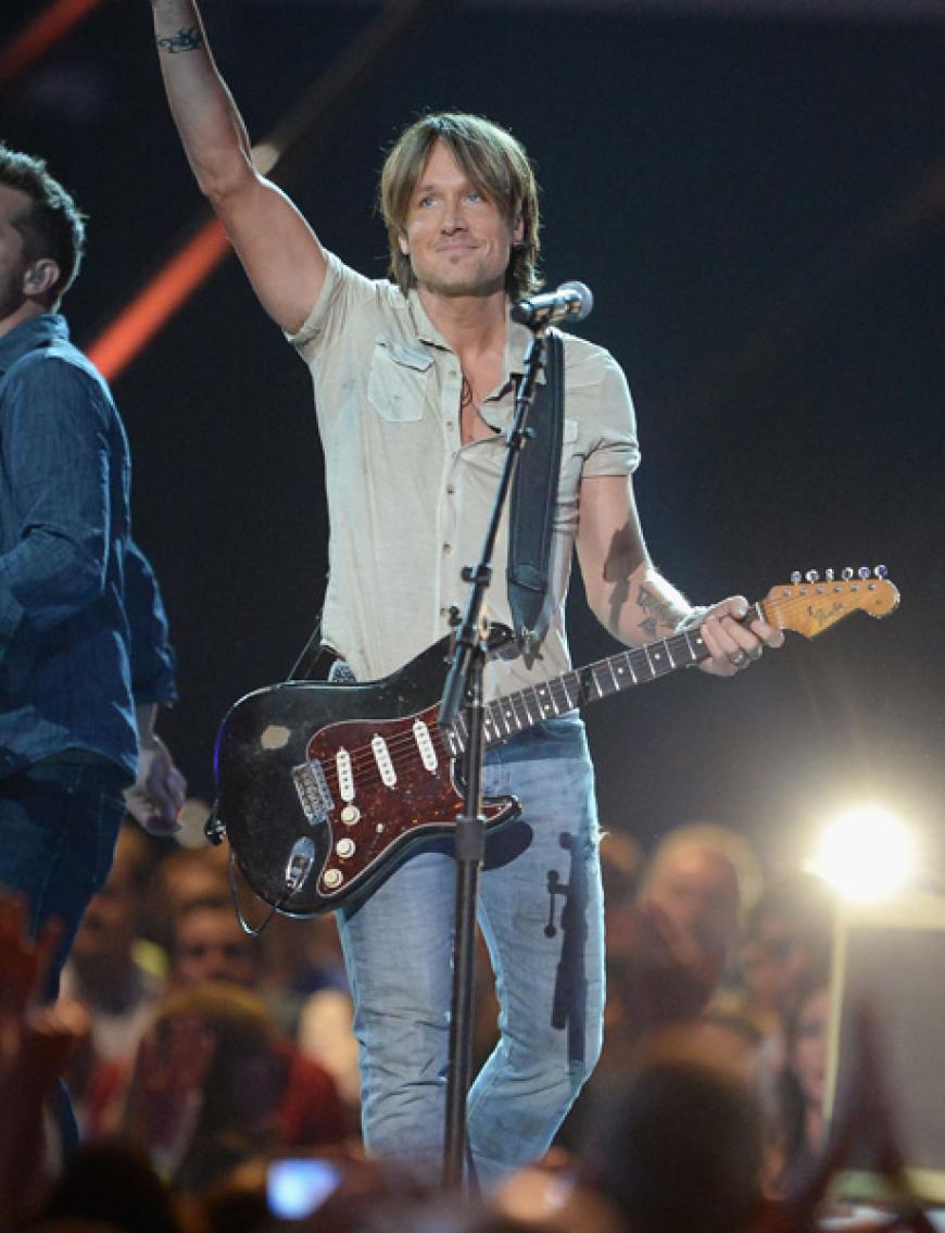 Und auch Country-Star Keith Urban ließ sich feiern - unter anderem von seiner Ehefrau Nicole Kidman, die im Publikum saß