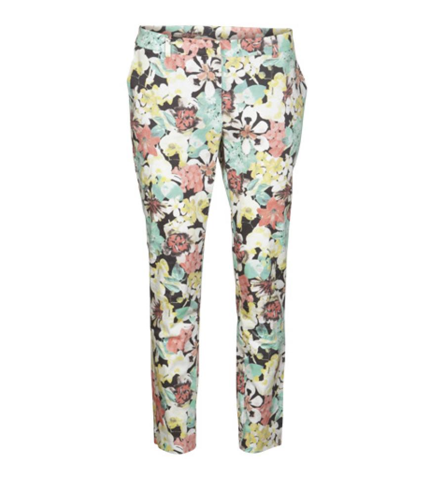 Die passende Hose von Vila kann dazu oder auch einzeln getragen werden, ca. 40 Euro