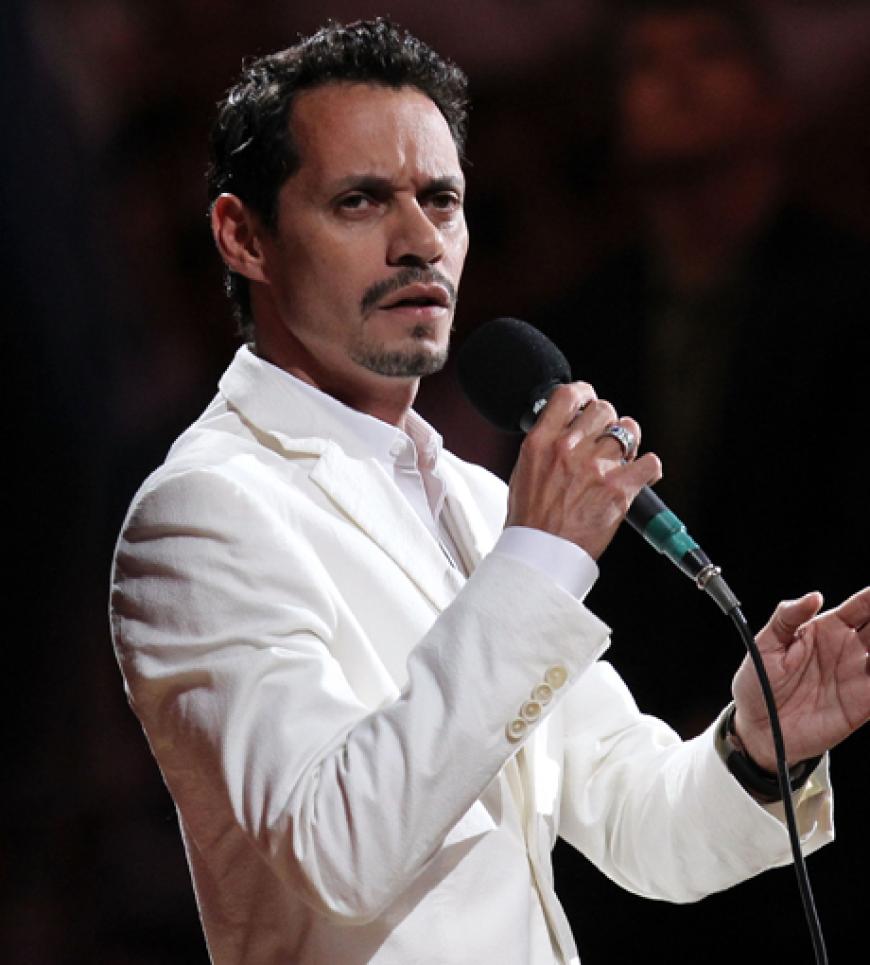 Marc Anthony steht hingegen schon wieder auf der Bühne. Kurz nachdem die Trennung öffentlich wurde gab er ein Konzert in Bogotá