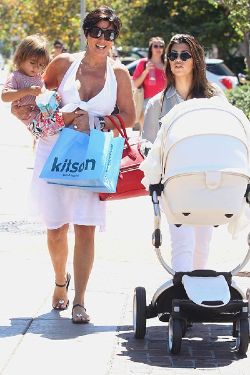 Kris Jenner mit ihrer Tochter Kourtney (r.) und ihrem Enkelsohn Mason