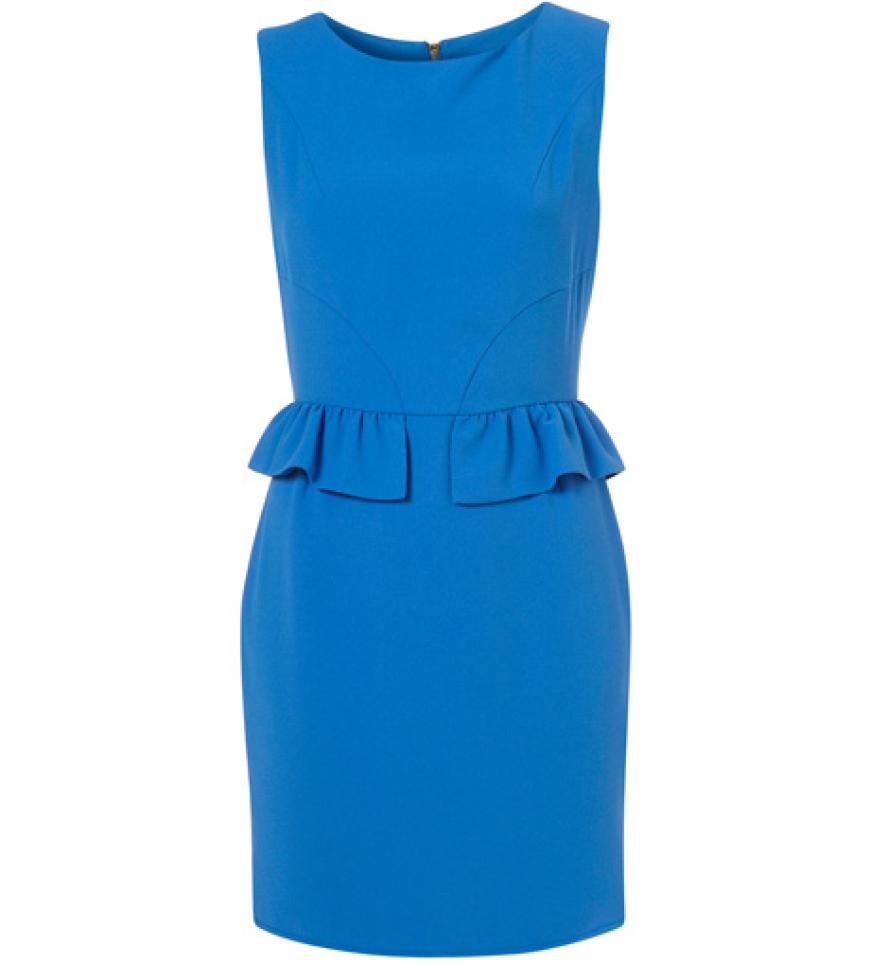 Etuikleid mit dezenten Mini-Volants über topshop.com, ca. 60 Euro