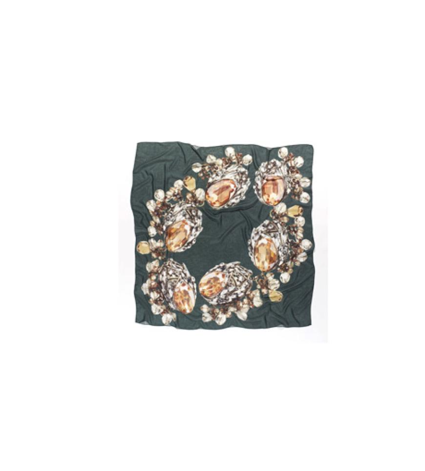 Kann man um den Hals, als Haarband oder auch als Accessoire für die Handtasche tragen. Tuch von Gabriele Frantzen, ca. 190 Euro