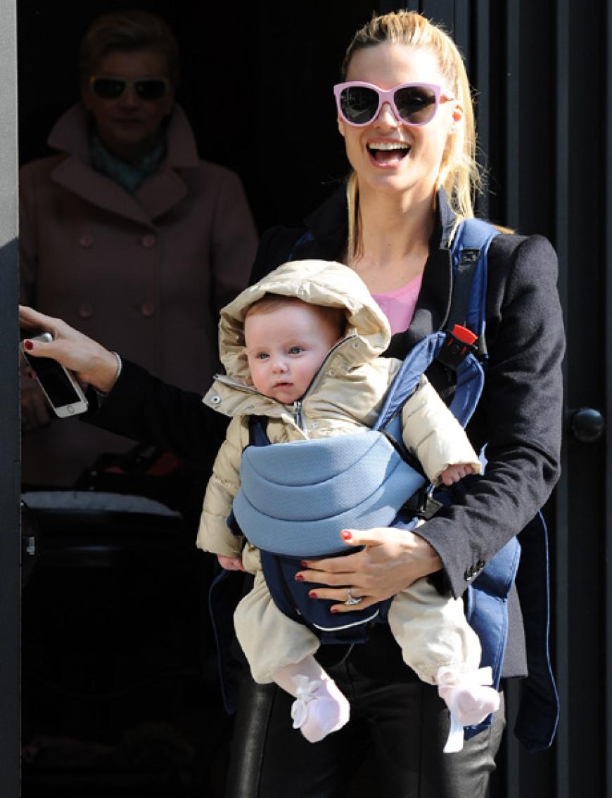 Es sind die von Baby Sole, der Tochter von Michelle Hunziker und Tomaso Trussardi