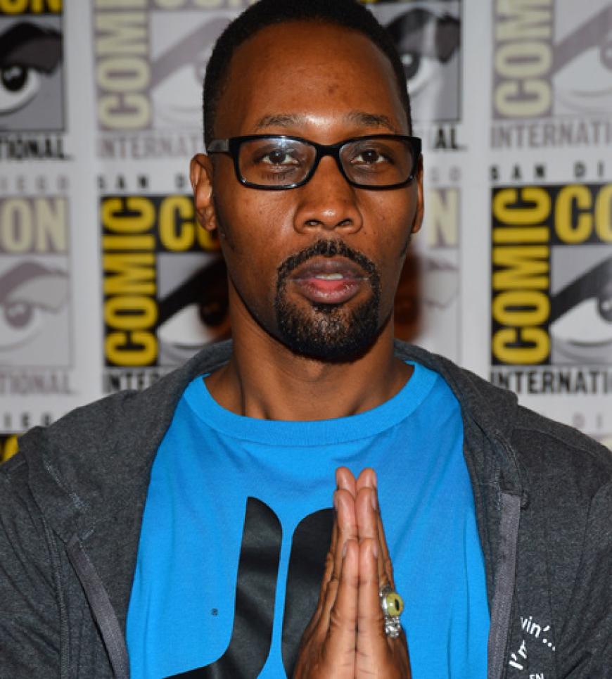 RZA, Hauptproduzent des Wu-Tang Clans, versuchte es mit Meditation vor der Kamera. Wenns hilft ...
