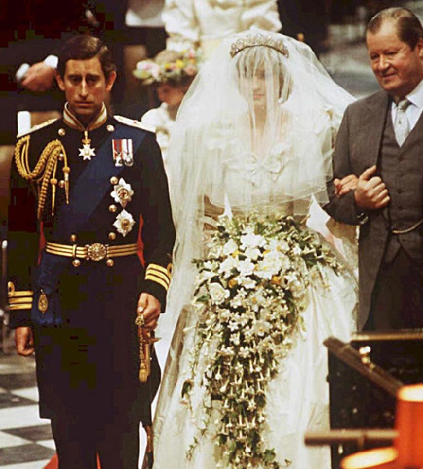 Am 29. Juli 1981 gaben sich Diana Spencer und Charles Mountbatten-Windsor, Fürst von Wales, in der Londoner Saint Pauls Cathedral das Ja-Wort