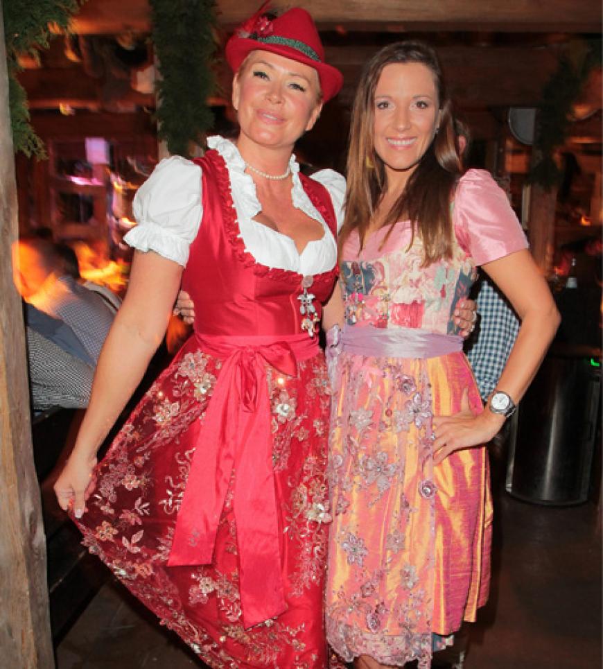 Claudia Effenberg (r) und Simone Ballack