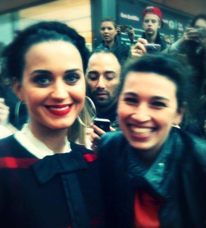 Ende September 2013 traf Edith Katy Perry in Berlin. Hübsch, die beiden!