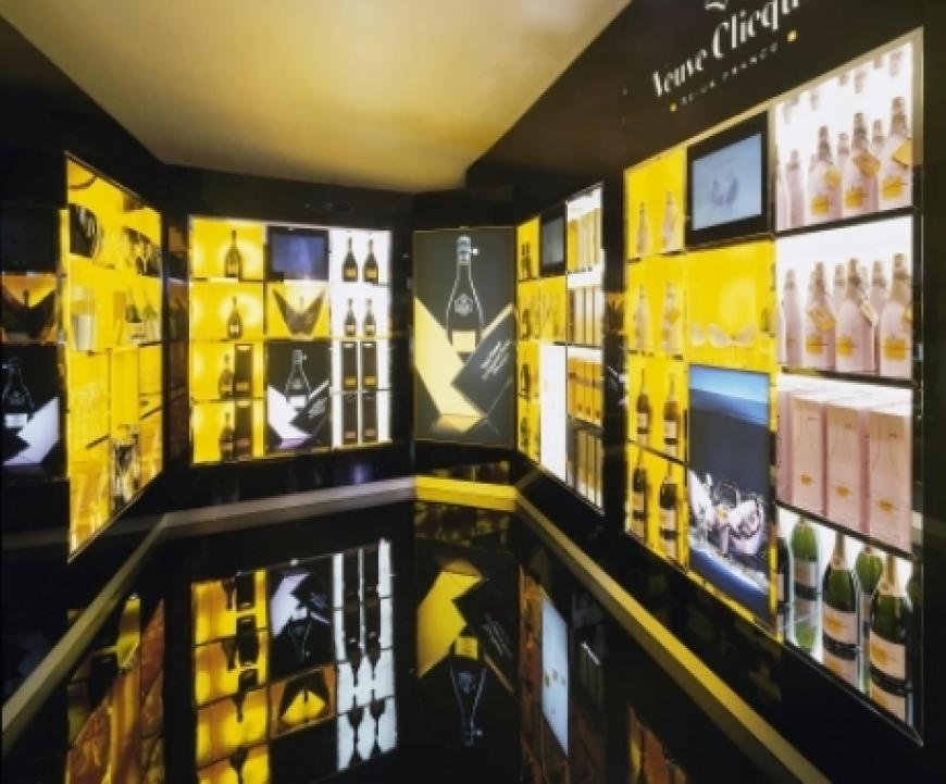 Der Veuve Clicquot Shop im Alsterhaus
