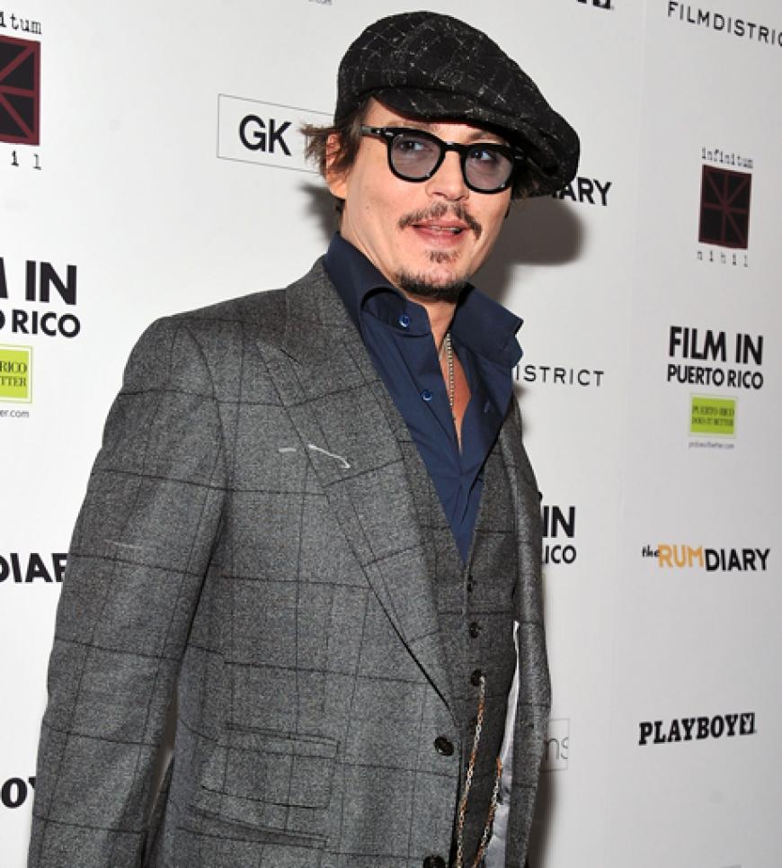 Doch nur einer löste richtig viel Blitzlichtgewitter aus: Johnny Depp. Der Hauptdarsteller präsentierte sich cooler und lässiger denn je