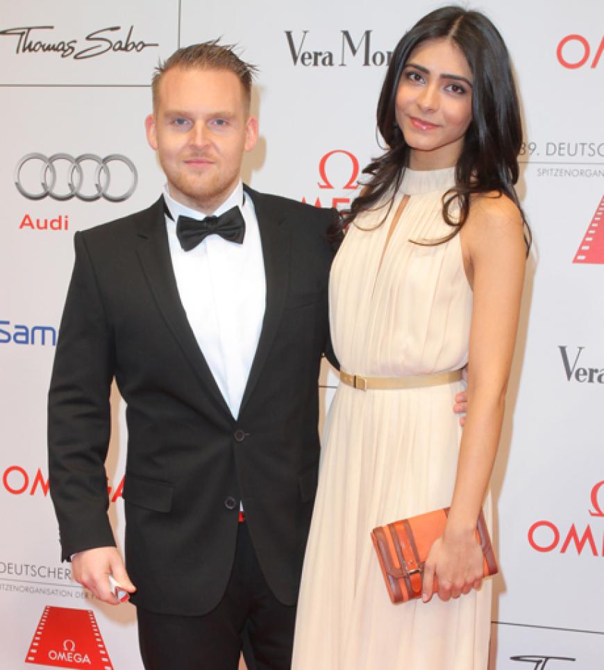 Kaum wieder erkennen: Schauspieler Axel Stein mit Pegah Ferydoni