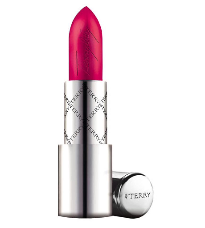 Passend zum Welt-Kuss-Tag! Dieser Lippenstift von Terry de Gunzburg ist nicht nur farbstark, sondern er haftet auch enorm gut und trocknet die Lippen nicht aus. Einfach fabelhaft. Rouge Terrybly, von BY TERRY, ca. 36 Euro, über www.niche-beauty.com