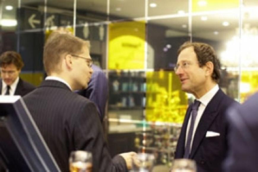 KLAMBT-Verleger Kai Rose (links) mit dem englischen Verleger Richard Desmond (rechts) von Northern & Shell