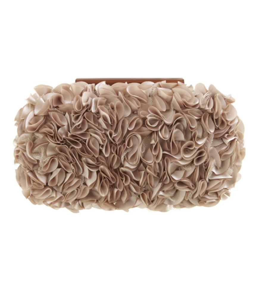 Wem ein Kleid zu viel ist, muss trotzdem nicht auf diesen Trend verzichten: Clutch von Coast, ca. 85 Euro