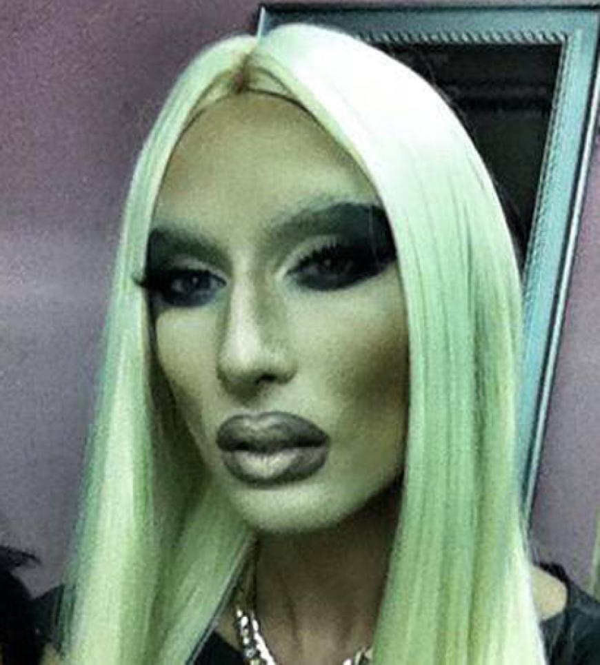 Wie krass! Conchita Wurst als Donatella Versace