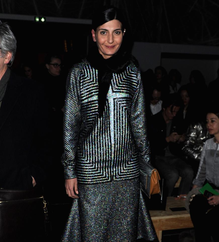 Giovanna Battaglia weiß Rat, wenn es um Fashion-Fragen geht. Doch warum sehen ihre Outfits immer aus wie von einem anderen Stern?