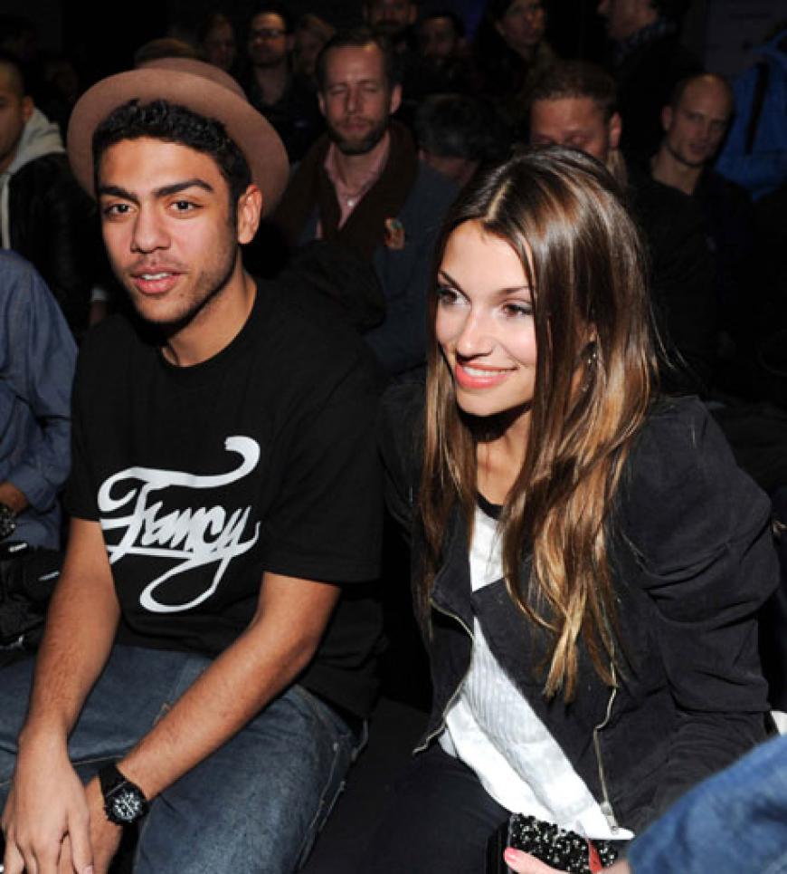 Noah Becker mit Schauspielerin Anna Julia Kapfelsberger bei G-star