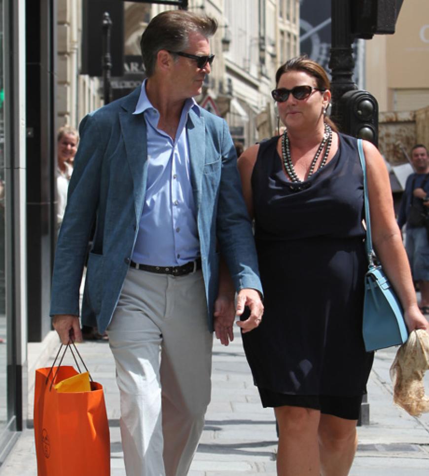 Pierce Brosnan und Ehefrau Keely Shaye Smith verbringen ihre freien Tage in Paris - beim Luxusshopping, versteht sich