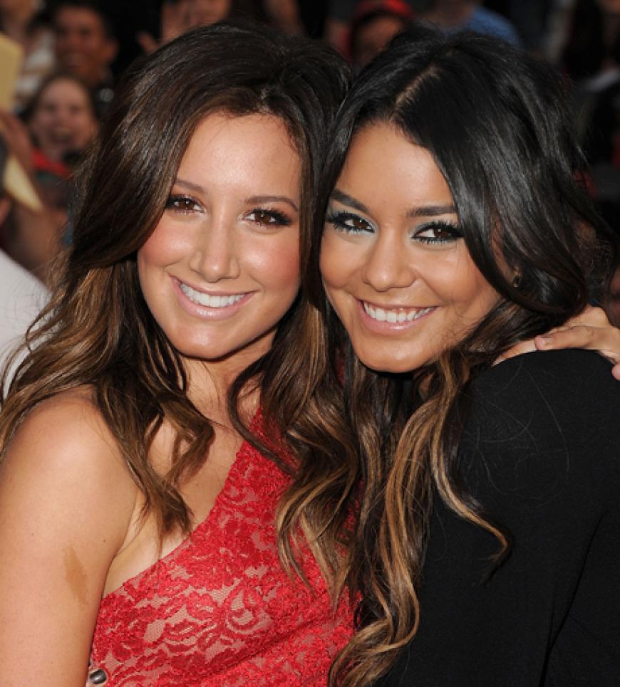 Best Friends Forever: Ashley Tisdale und Vanessa Hudgens feierten gemeinsam die Premiere im Disneyland in Anaheim, Kalifornien